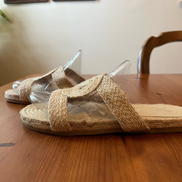 Espadrille slip on sandals. New. Romanesque design. From Spain. Size EU 37. - Picture 4 of 5